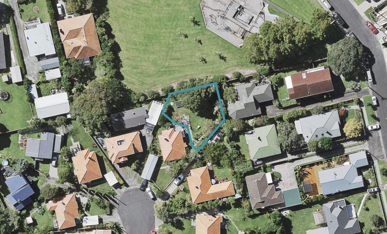 28A Fraser Road, Narrow Neck, Auckland - Carousel 1