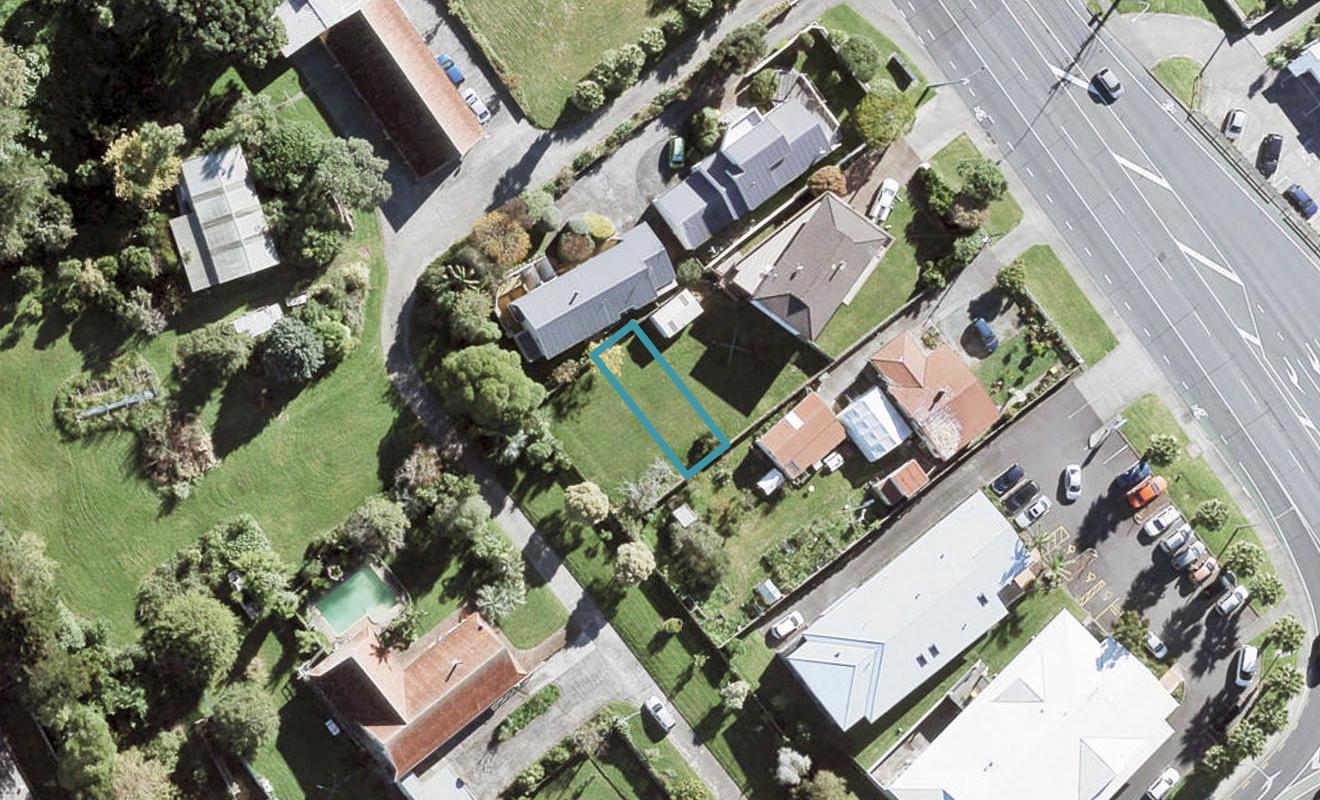 7/954 East Coast Road, Northcross, Auckland - Carousel 1