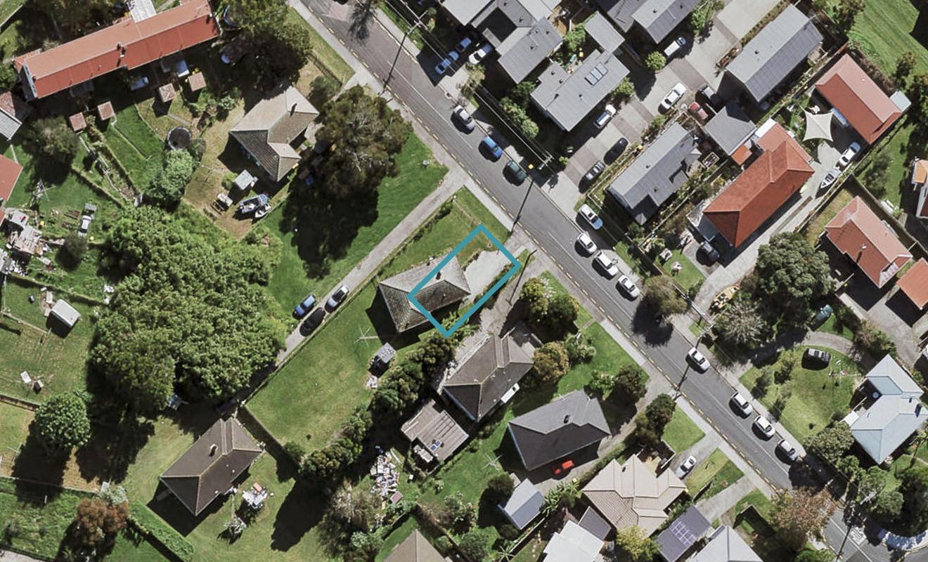 81 Tonar Street, Northcote, Auckland - Carousel 1