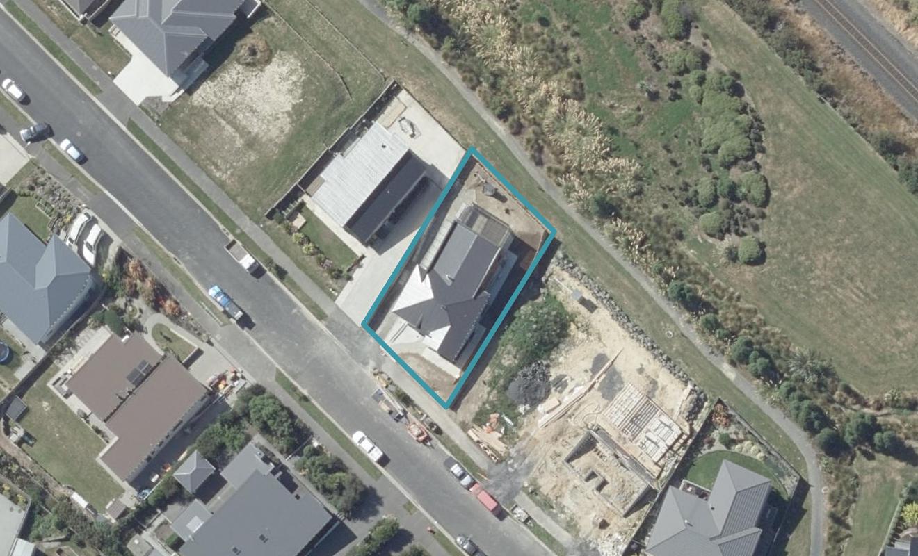 29 Grandvista Drive, Green Island, Dunedin - Carousel 1