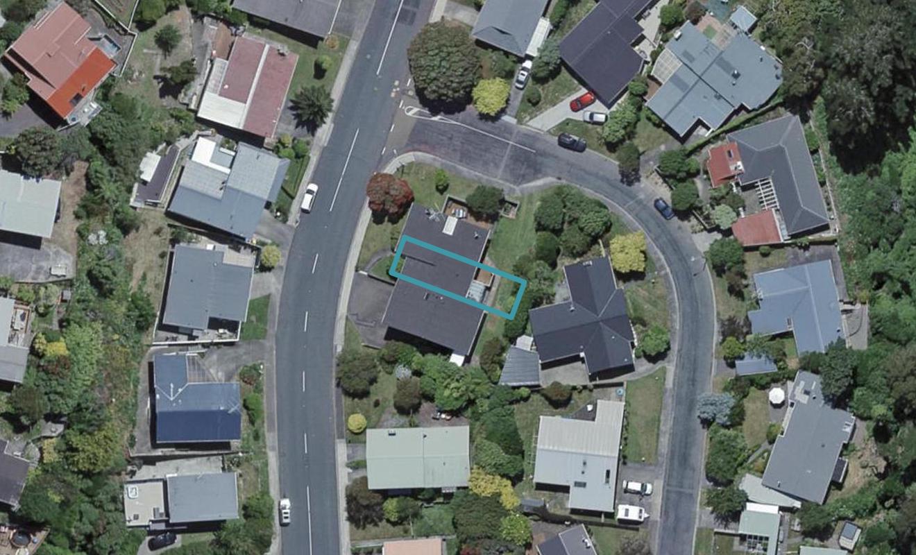 8 Churton Drive, Churton Park, Wellington - Carousel 1