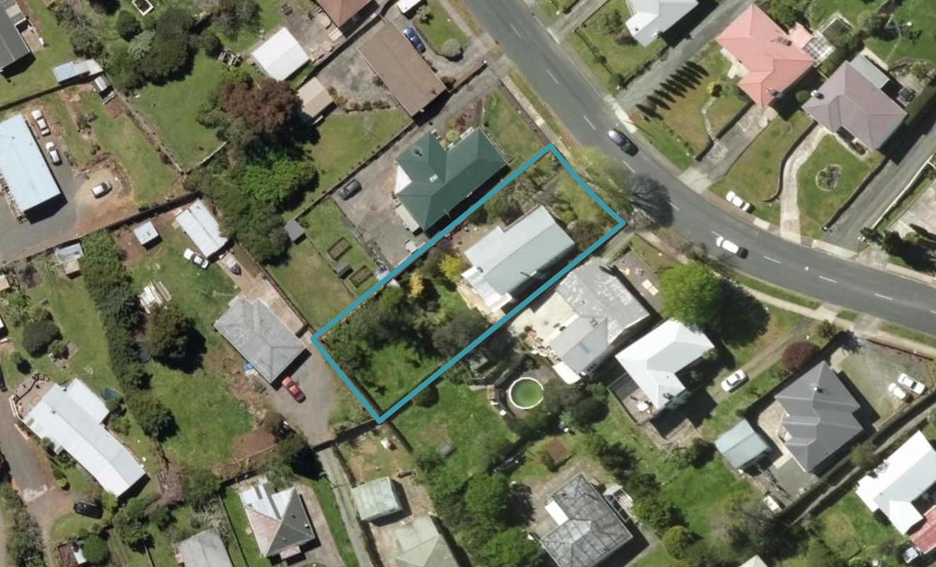 12 Eden Terrace, Kamo, Whangarei - Carousel 1