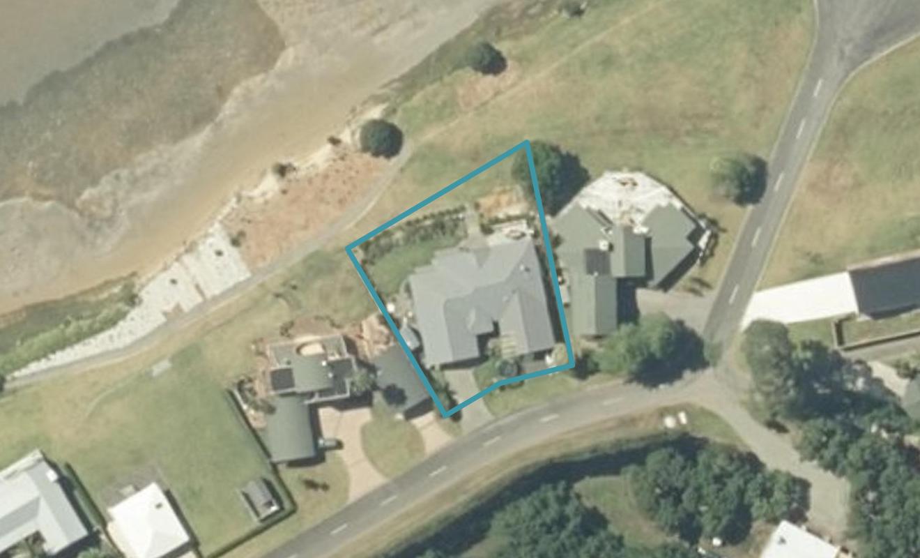 95 Tangitarori Lane, Pauanui, Hikuai - Carousel 1