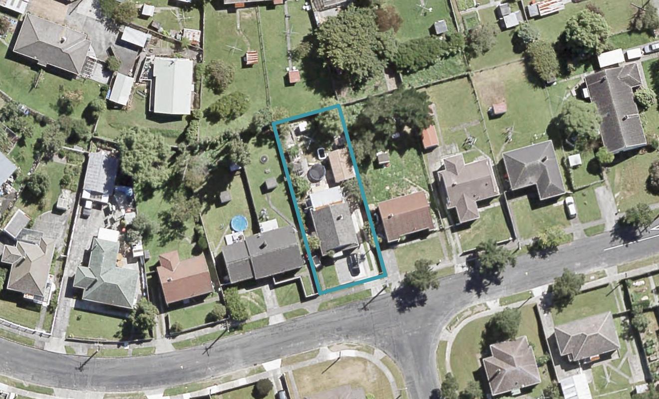 10 Newcombe Street, Naenae, Lower Hutt - Carousel 1