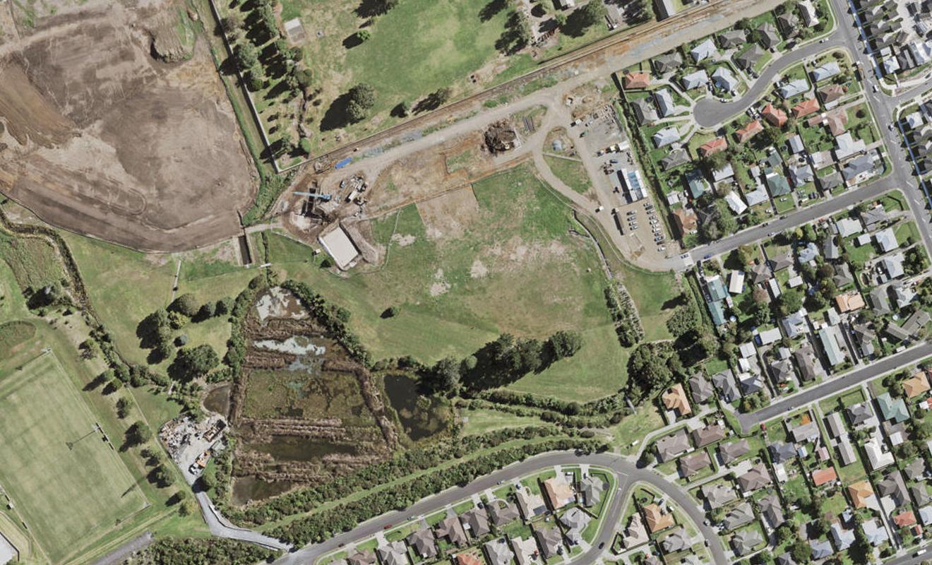 15 Paretaiuru Crescent, Papakura, Papakura - Carousel 1