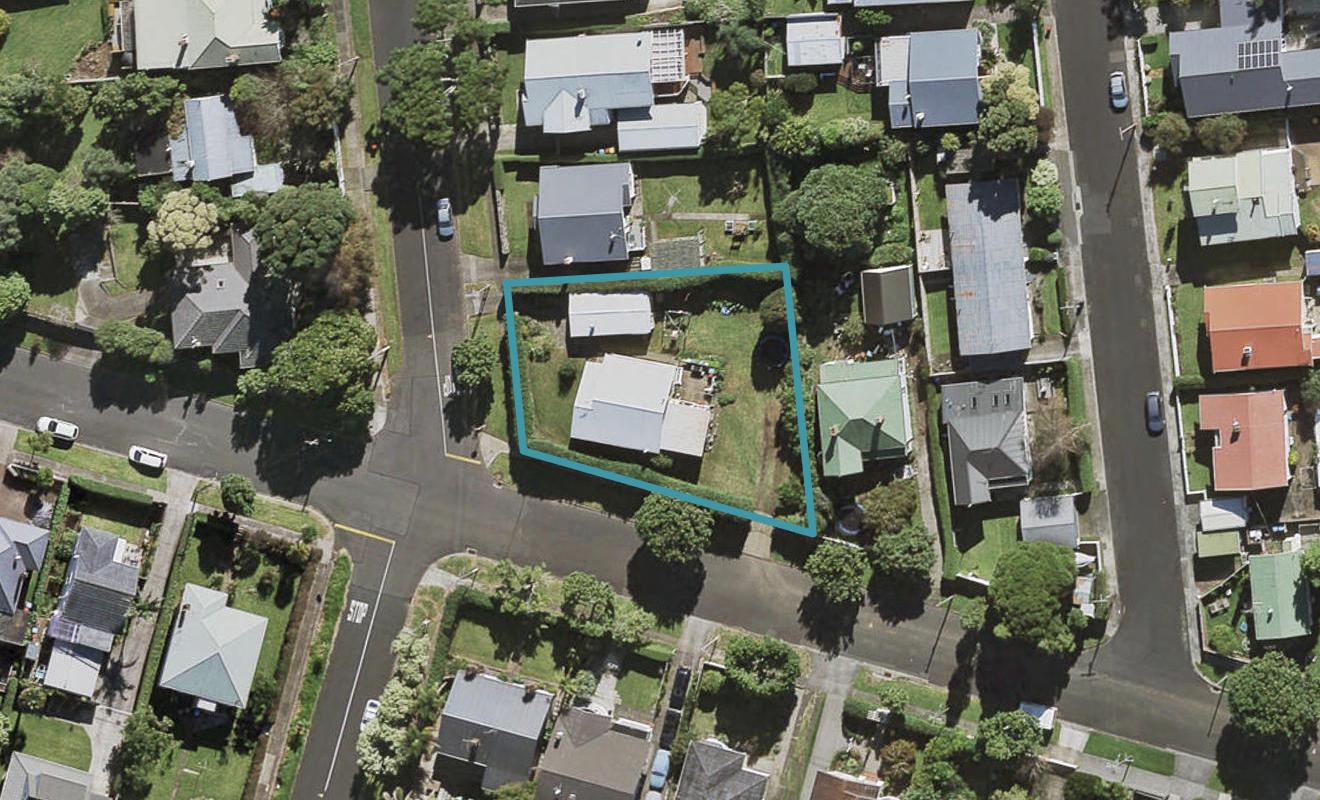 51 Cameron Street, Onehunga, Auckland - Carousel 1