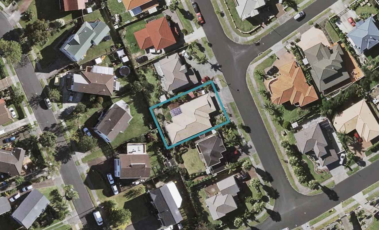 6 Pelargonium Terrace, Goodwood Heights, Auckland - Carousel 1