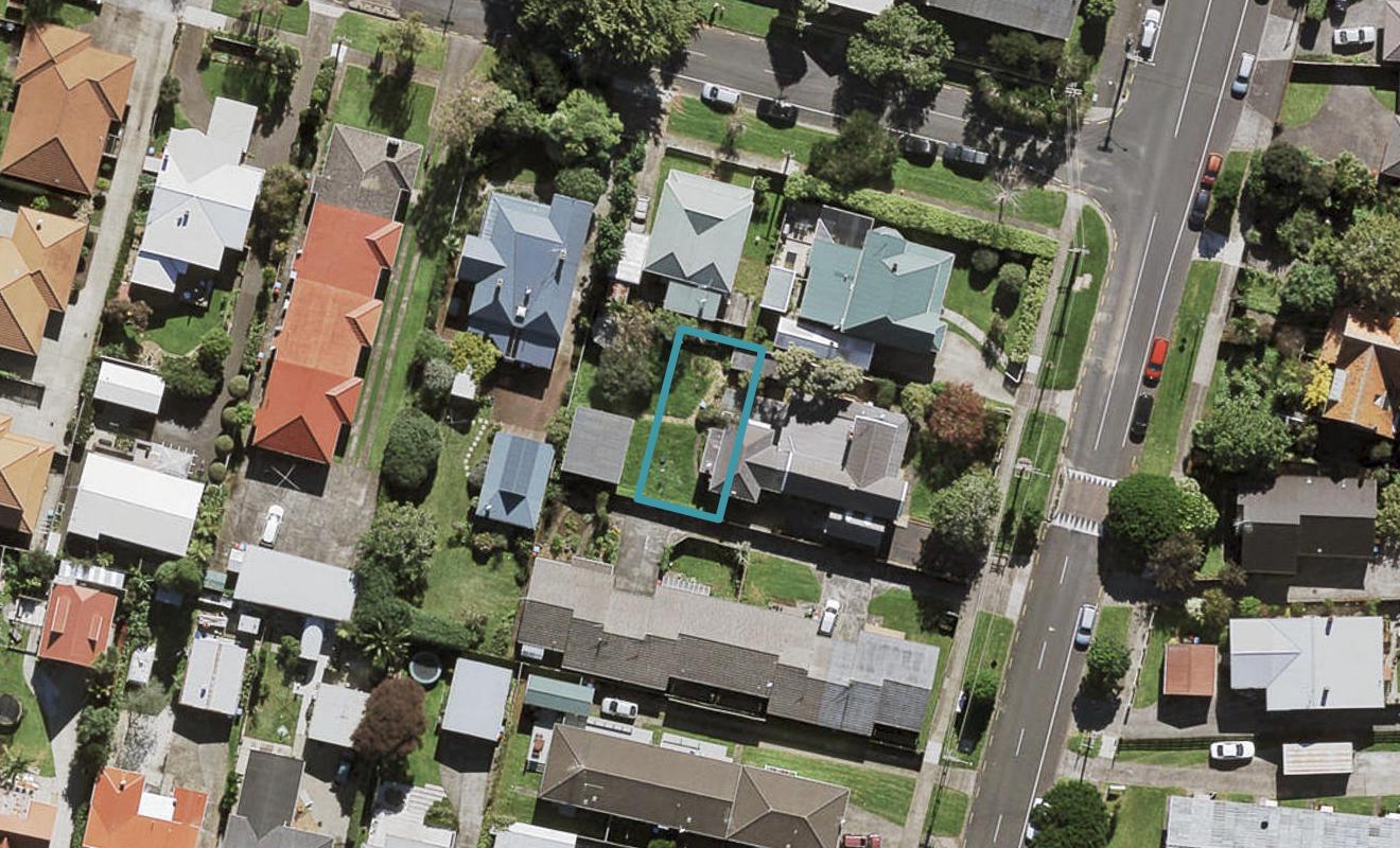 102D Symonds Street, Royal Oak, Auckland - Carousel 1