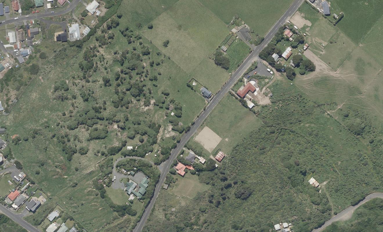 19 Centre Road, Ocean Grove, Dunedin - Carousel 1