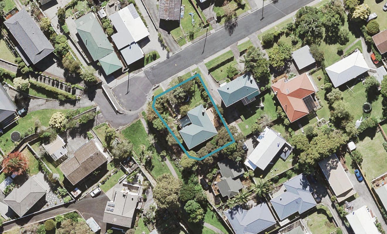 32 Barron Drive, Green Bay, Auckland - Carousel 1
