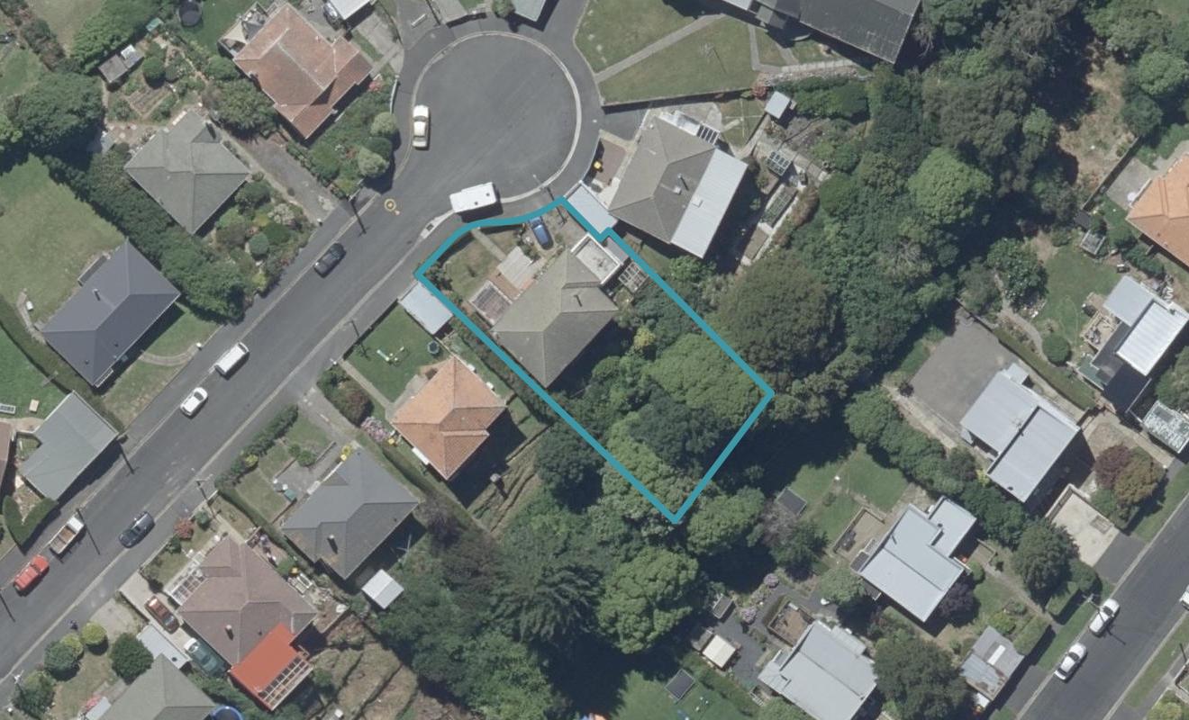 10 Holyrood Avenue, Wakari, Dunedin - Carousel 1