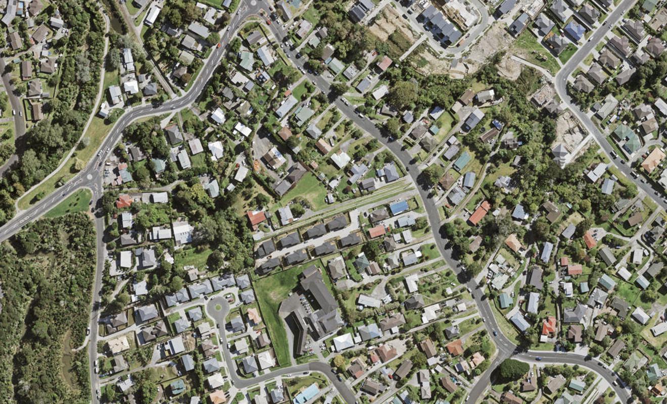 33 Sunnyside Road, Sunnyvale, Auckland - Carousel 1