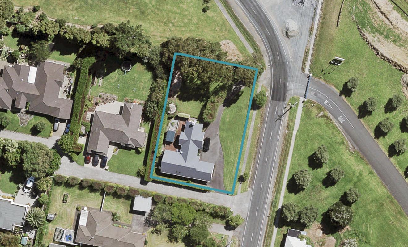4 Station Road, Huapai, Kumeu - Carousel 1