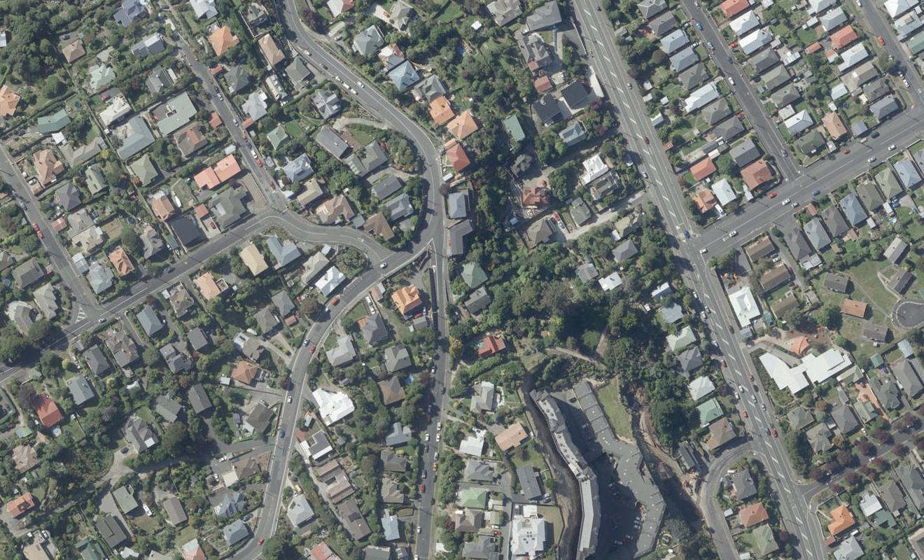 69 Easther Crescent, Kew, Dunedin - Carousel 1