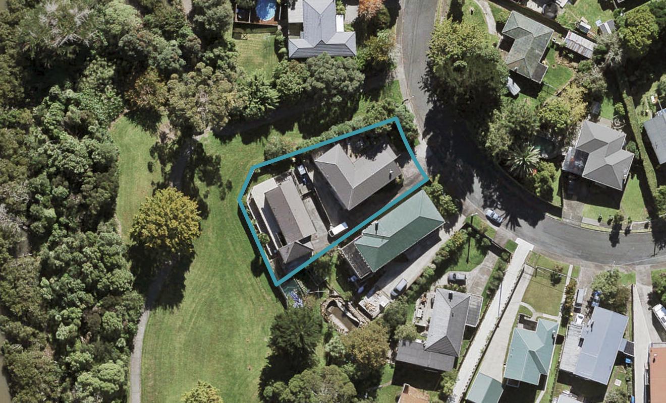 2/36 Sherwood Avenue, Te Atatu South, Auckland - Carousel 1