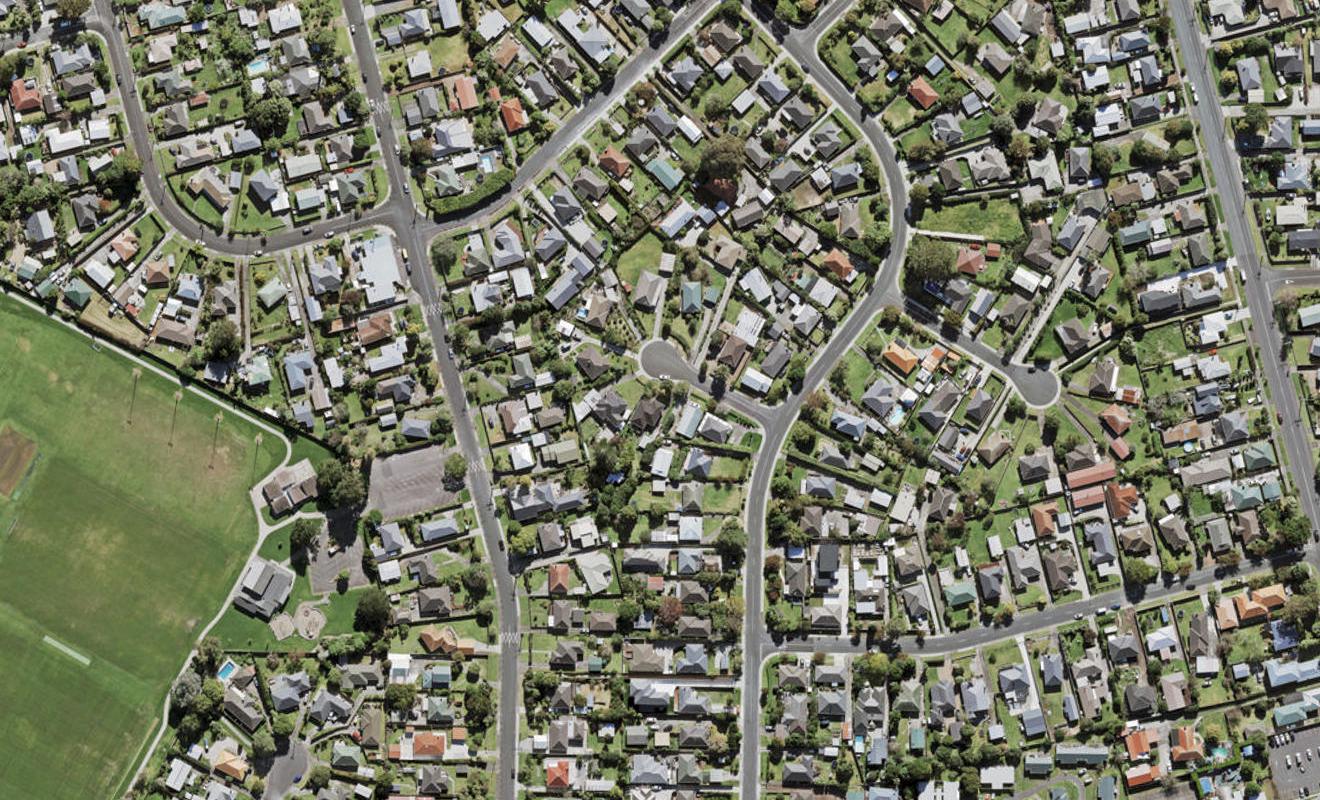 4 Beaufield Lane, Te Atatu Peninsula, Auckland - Carousel 1