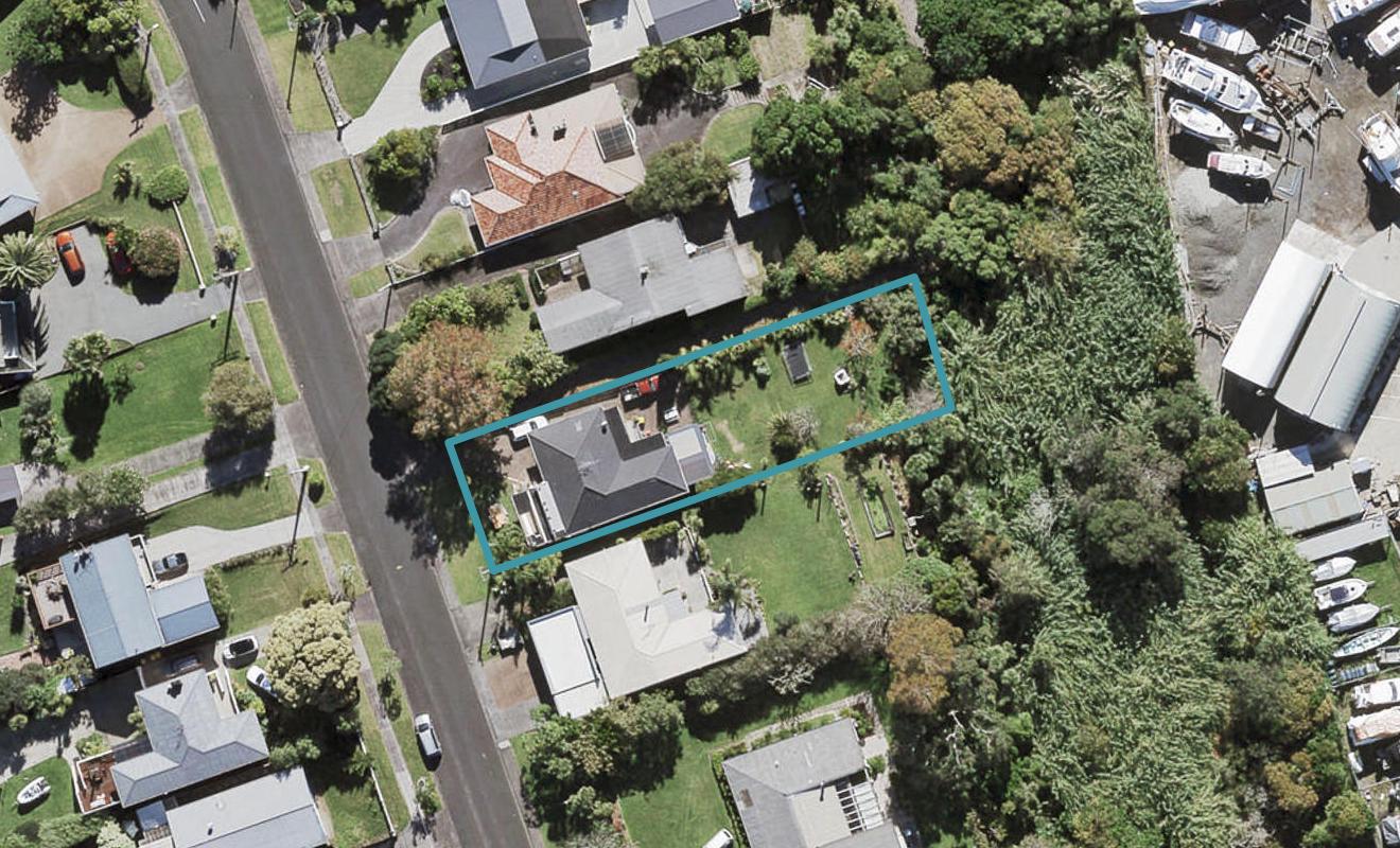 40 Covil Avenue, Te Atatu South, Auckland - Carousel 1