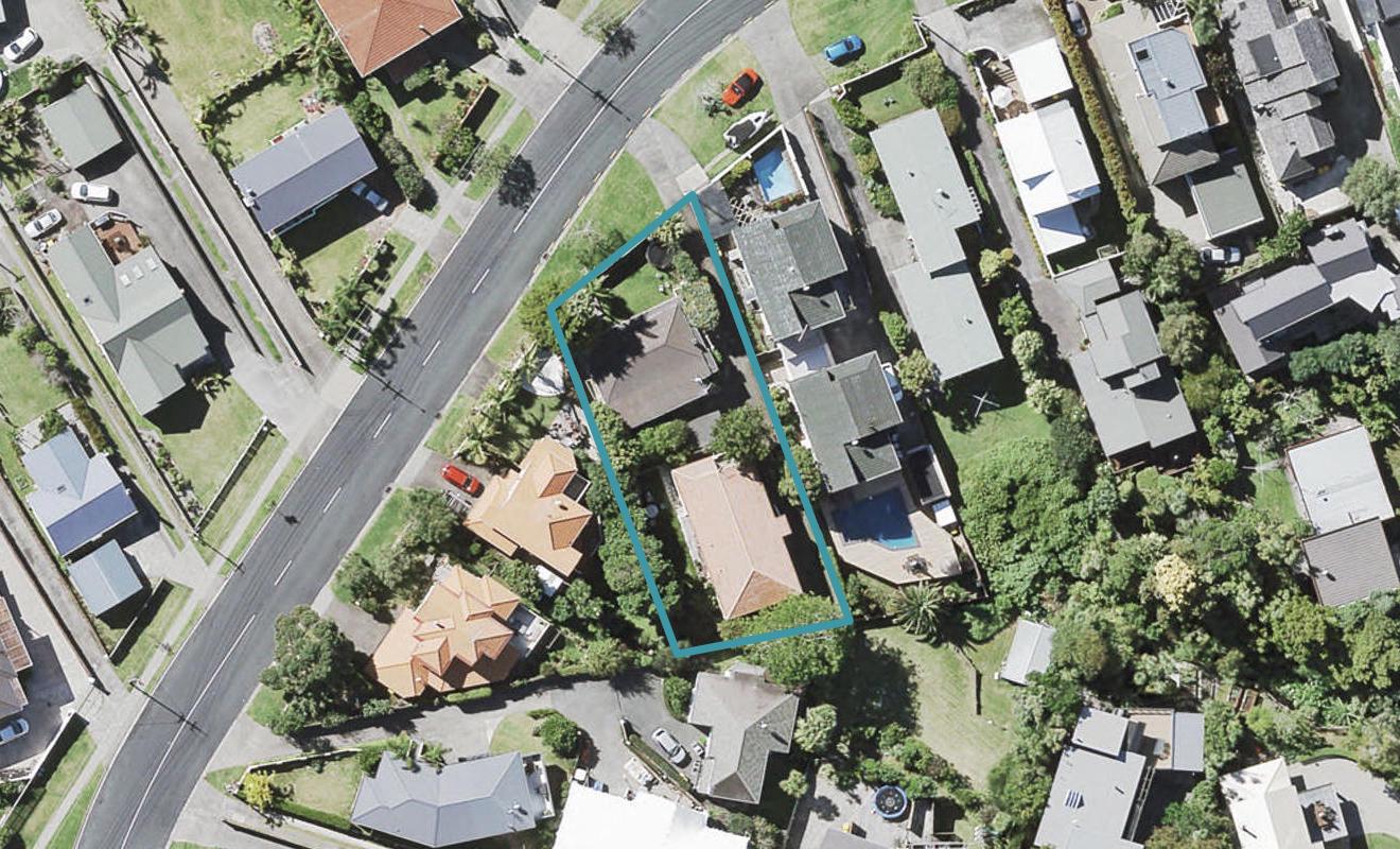 2/36 Kowhai Road, Campbells Bay, Auckland - Carousel 1