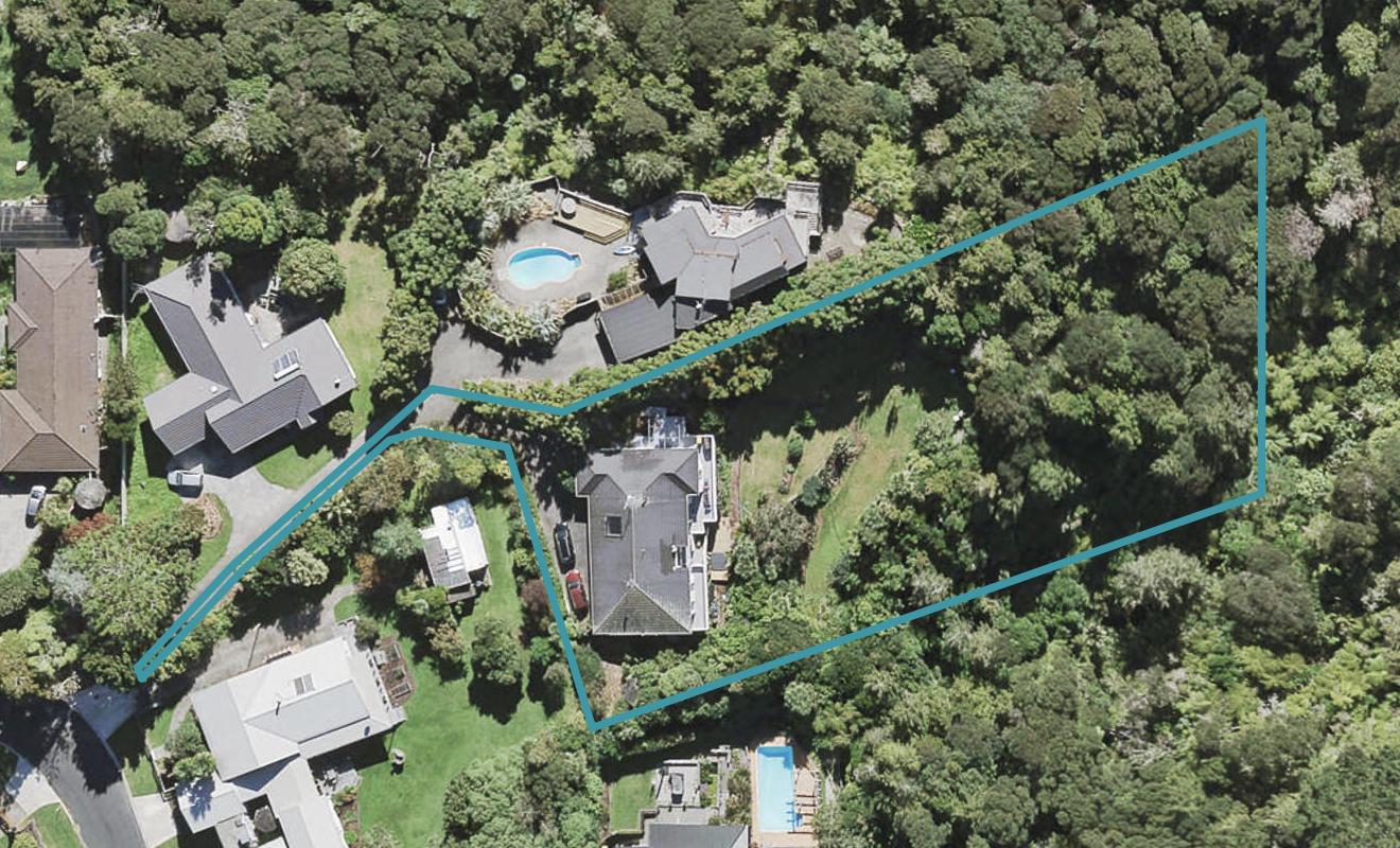 23 Ngarahana Avenue, Paremoremo, Auckland - Carousel 1