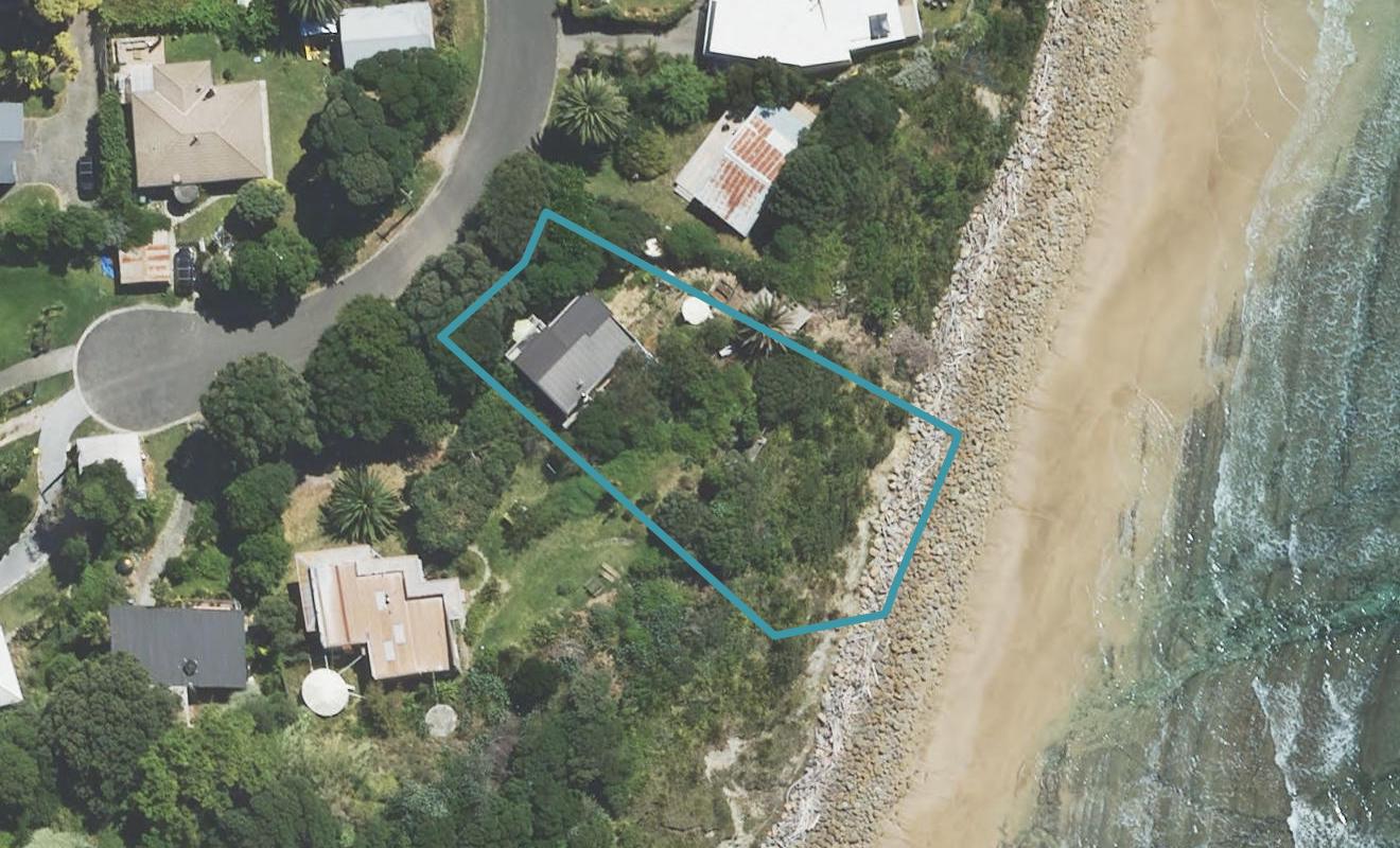 12 Tuahine Crescent, Wainui, Gisborne - Carousel 1
