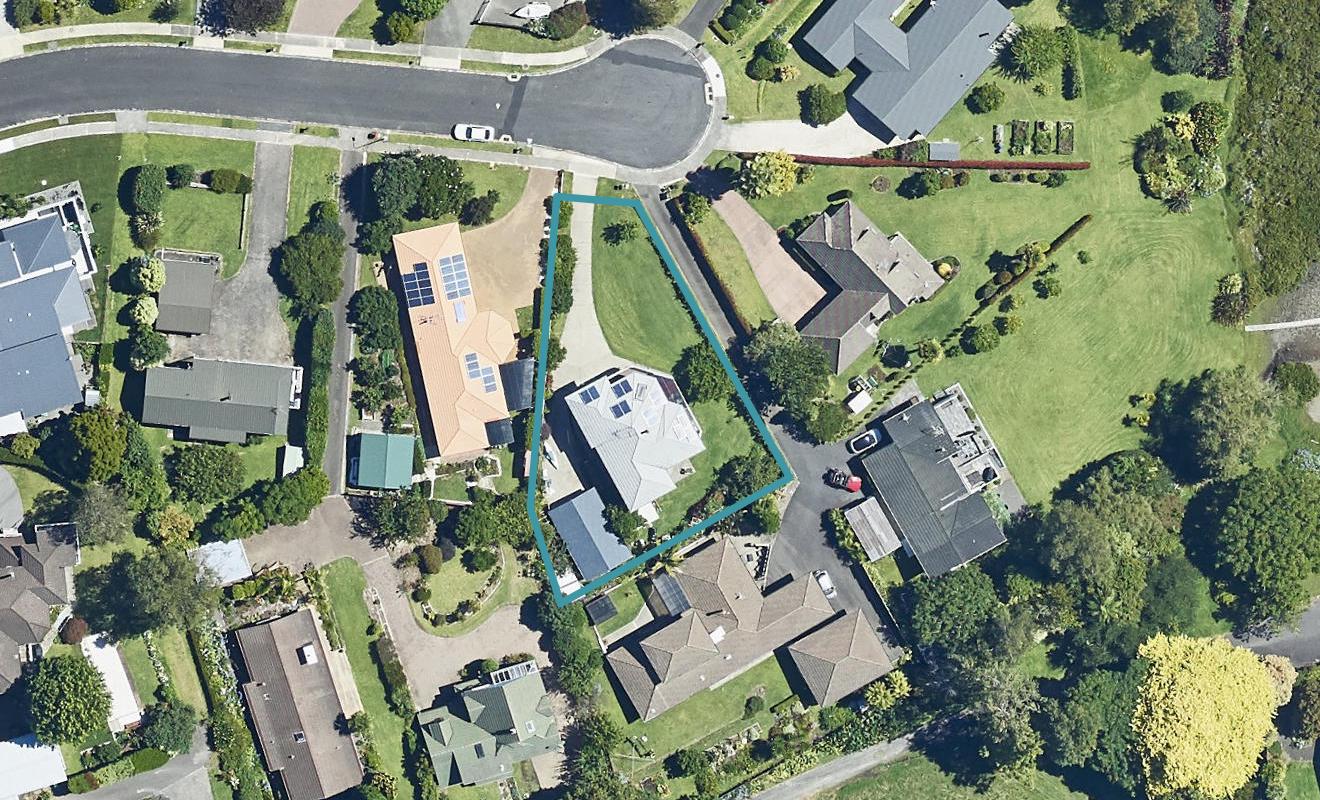 18 Lindoch Avenue, Te Puna, Tauranga - Carousel 1