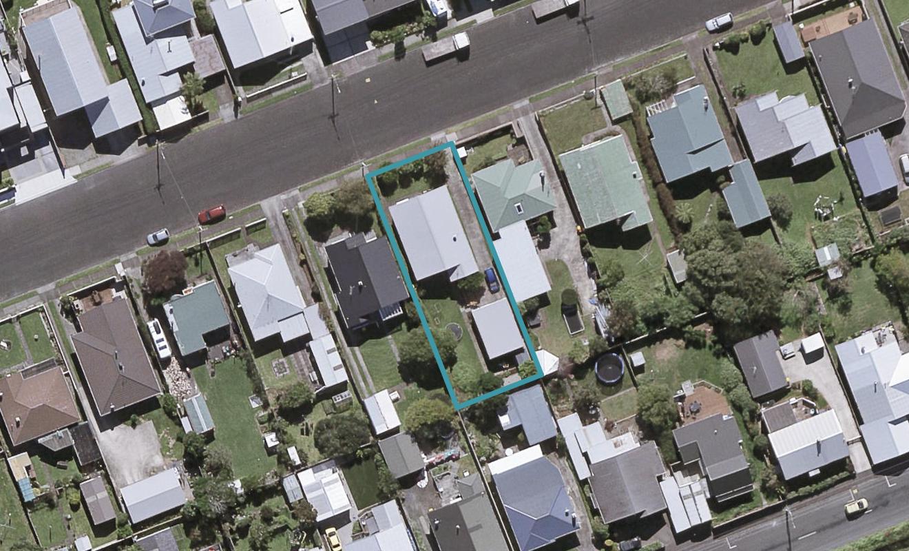 24 Princes Street, Fitzroy, New Plymouth - Carousel 1
