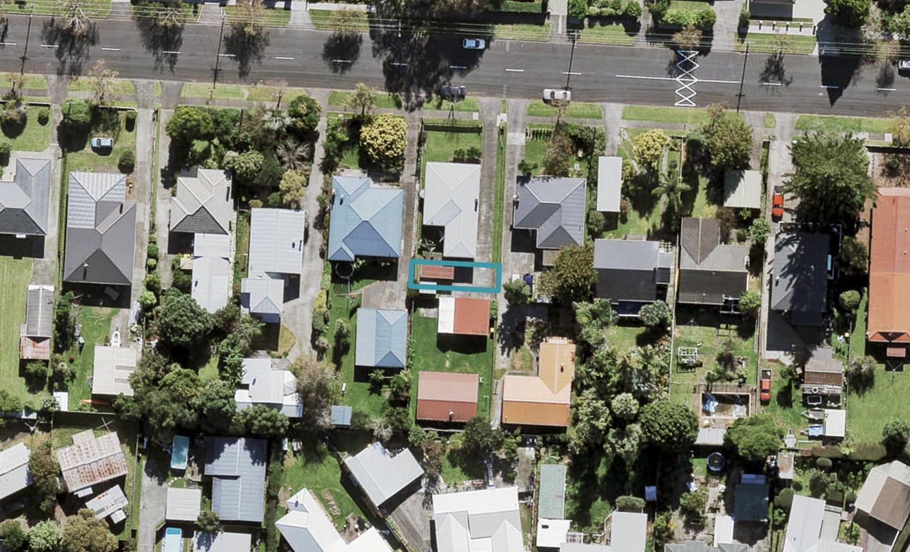 6/22 Yeovil Road, Te Atatu Peninsula, Auckland - Carousel 1