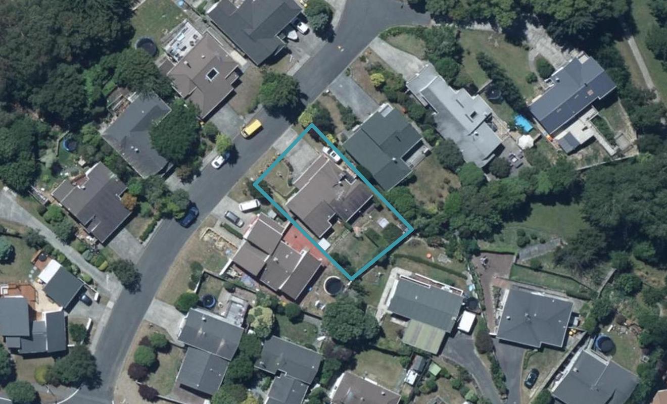 6 Picketboat Lane, Whitby, Porirua - Carousel 1