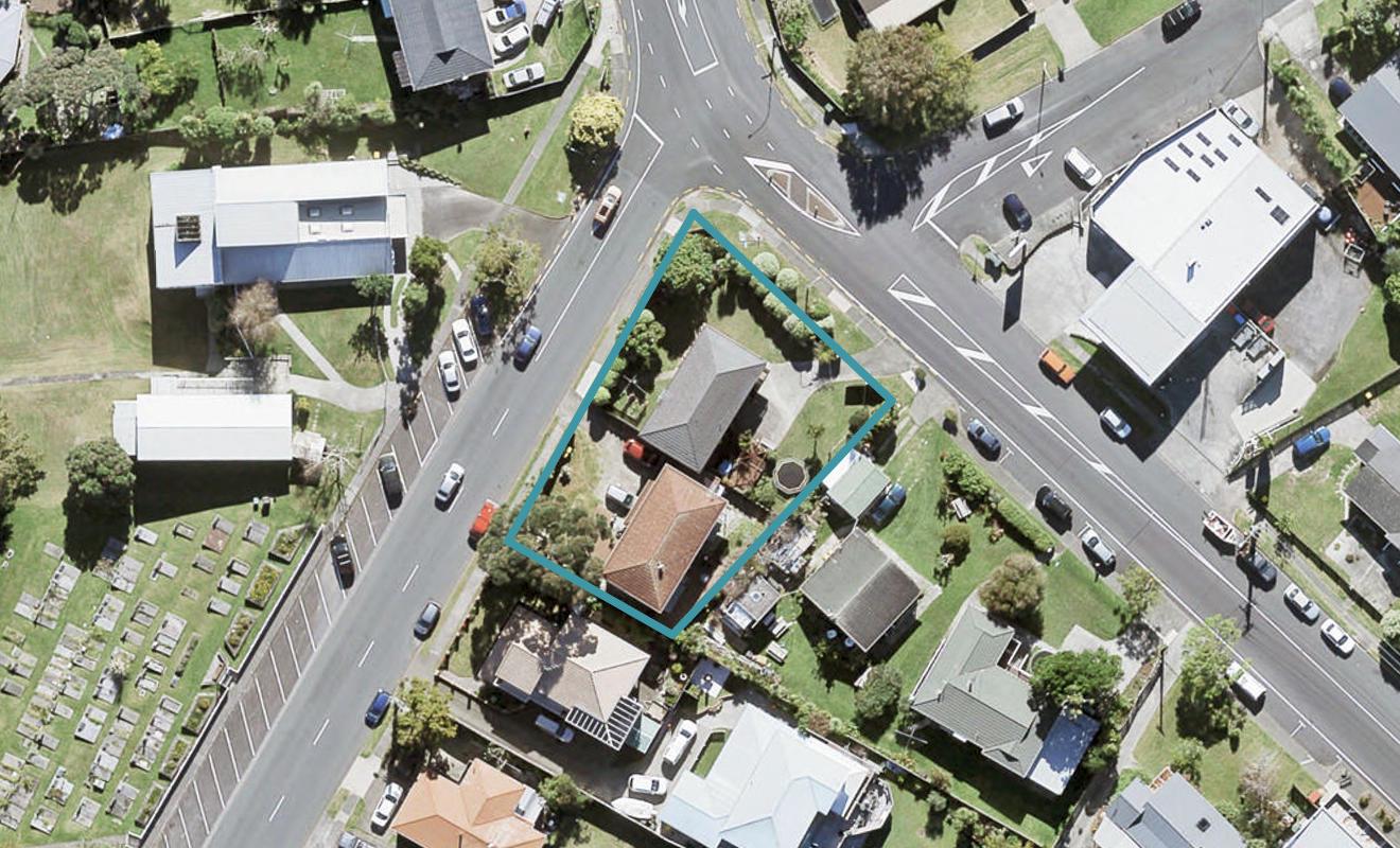 1/1012 Beach Road, Torbay, Auckland - Carousel 1
