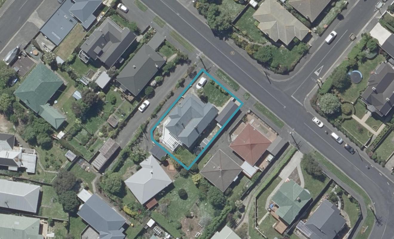 84 Tomahawk Road, Andersons Bay, Dunedin - Carousel 1