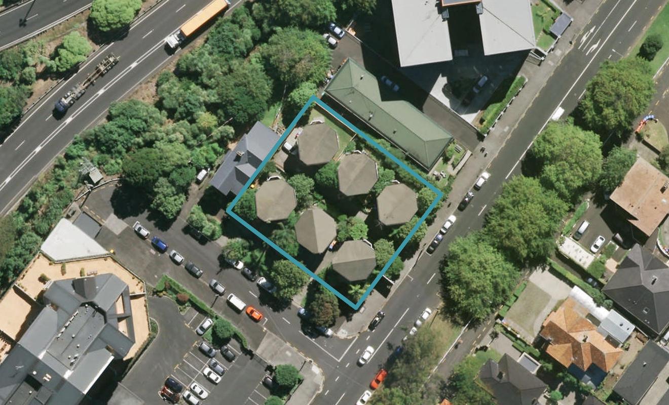 1/131 Grafton Road, Grafton, Auckland - Carousel 1