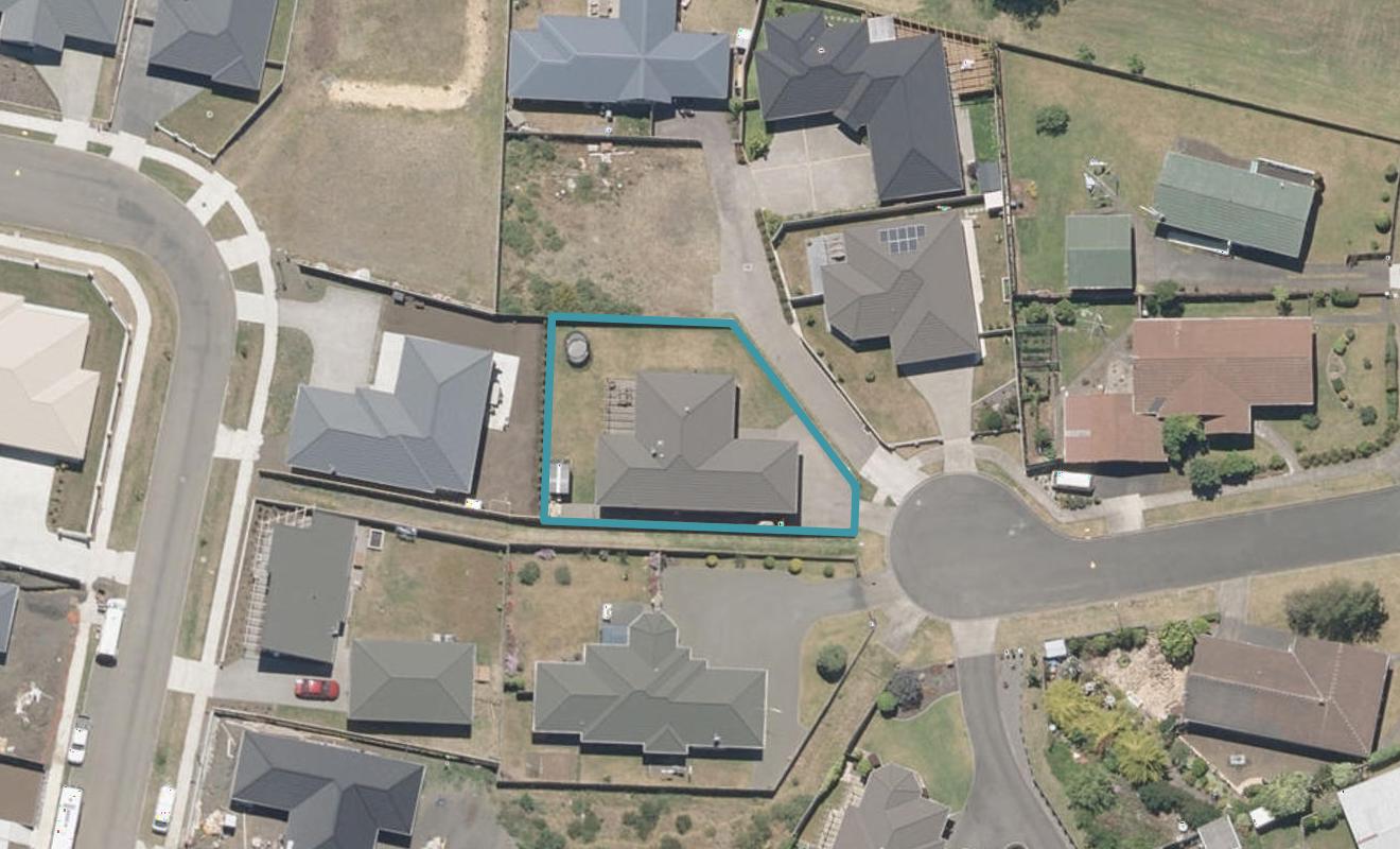 10 Attrill Place, Tawhero, Whanganui - Carousel 1