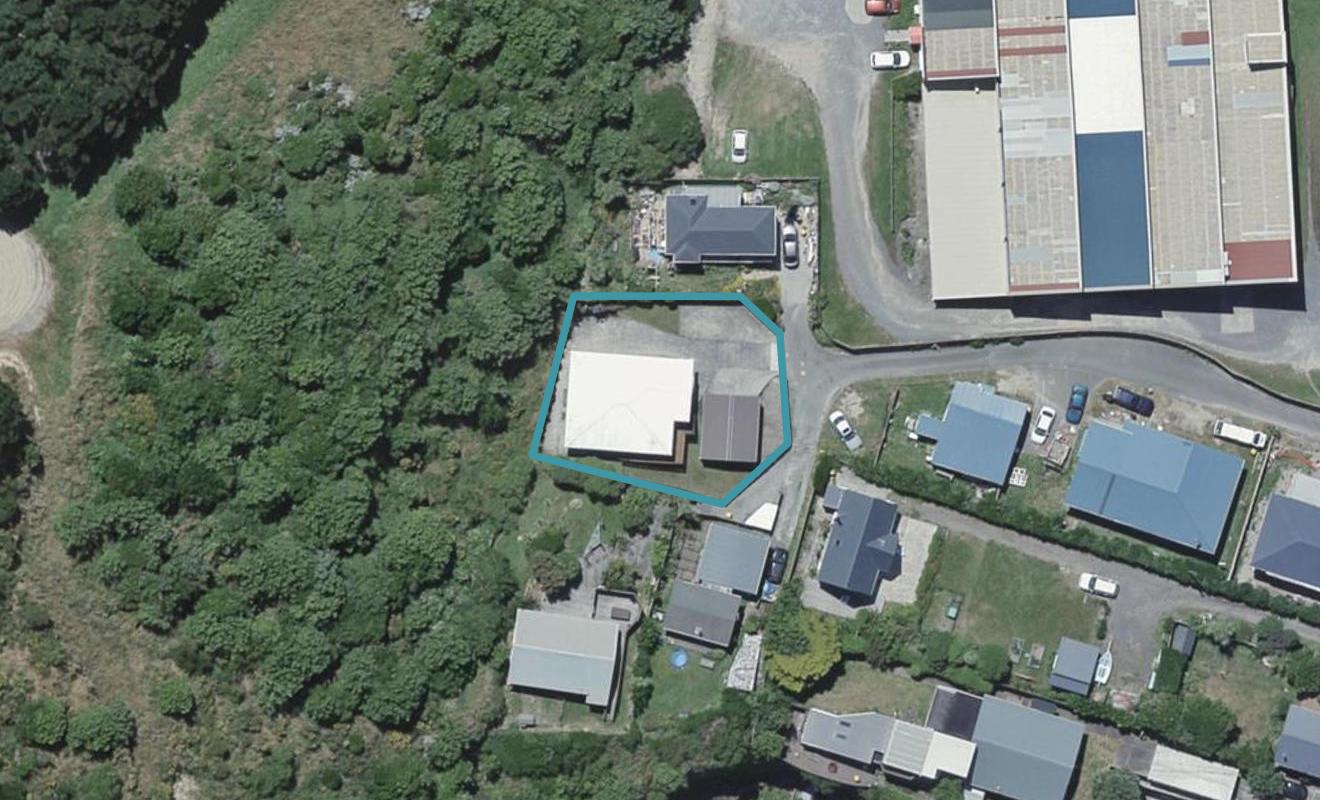37A Happy Valley Road, Owhiro Bay, Wellington - Carousel 1