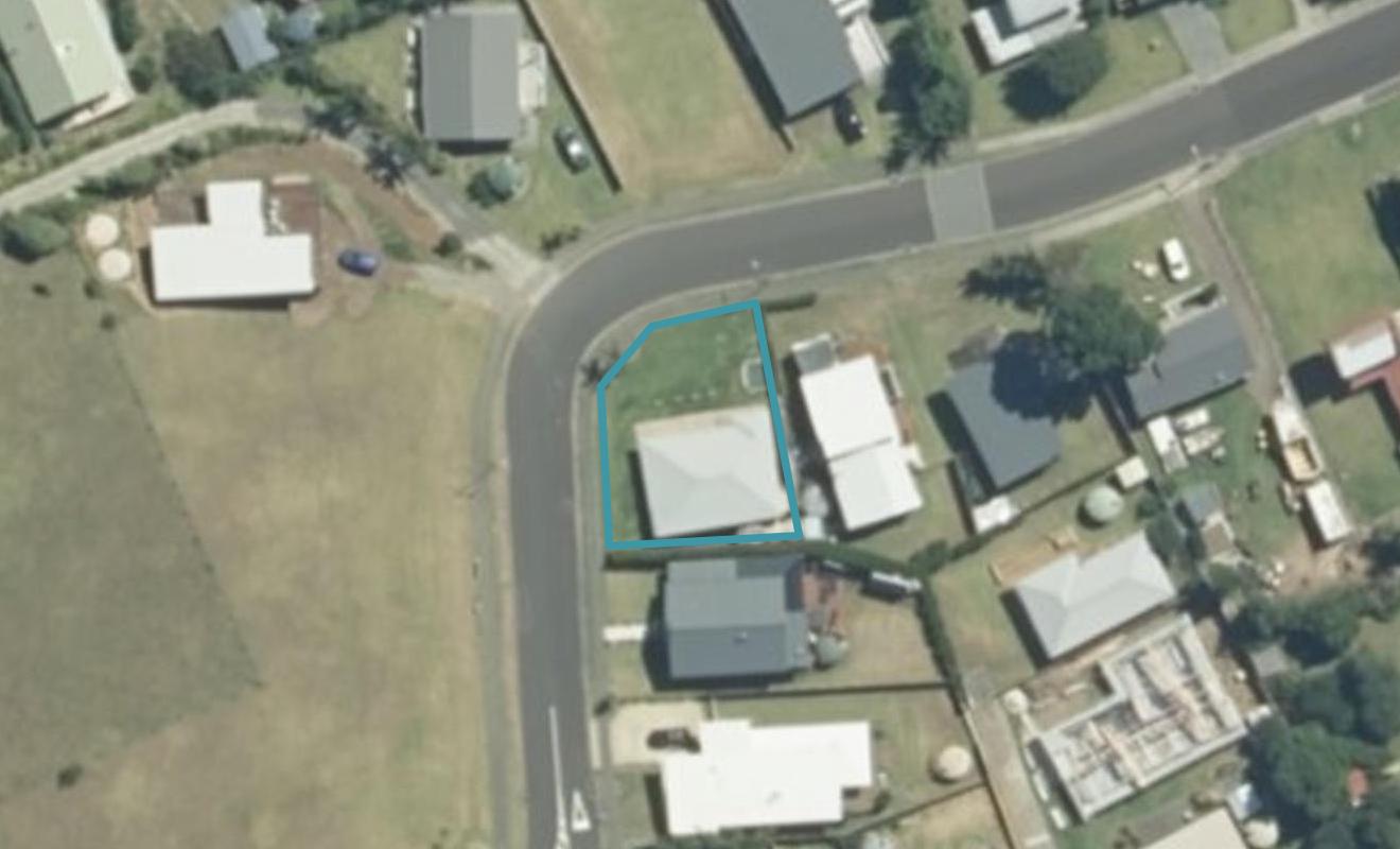 13 Dolphin Drive, Whiritoa, Waihi - Carousel 1