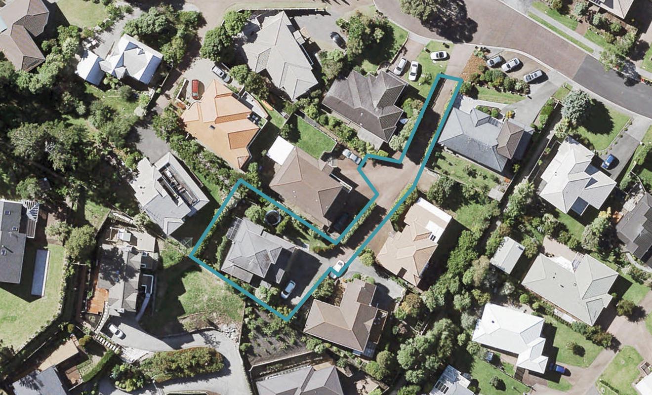 70 Crestview Place, Browns Bay, Auckland - Carousel 1