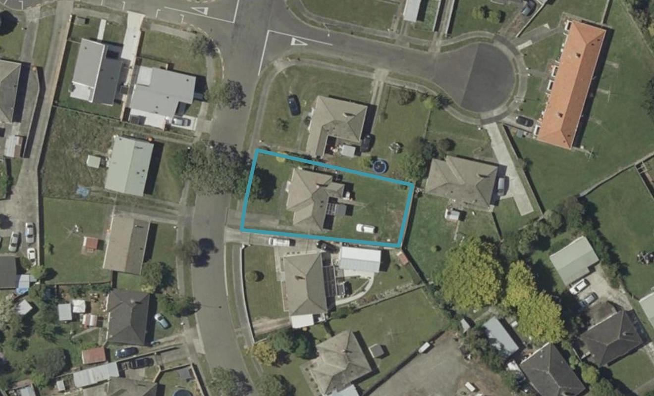 16 Wakefield Street, Awapuni, Palmerston North - Carousel 1