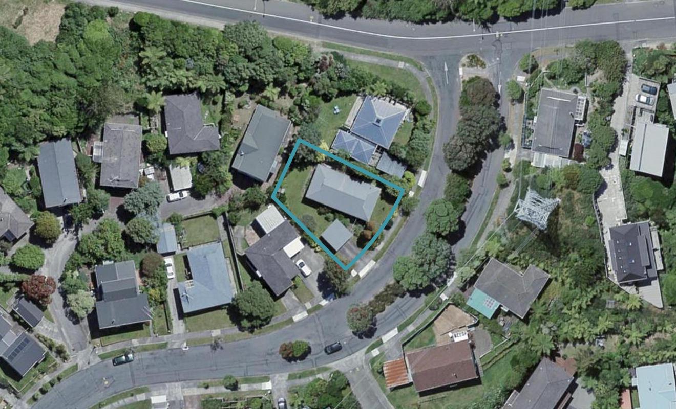 4 John Witton Drive, Crofton Downs, Wellington - Carousel 1