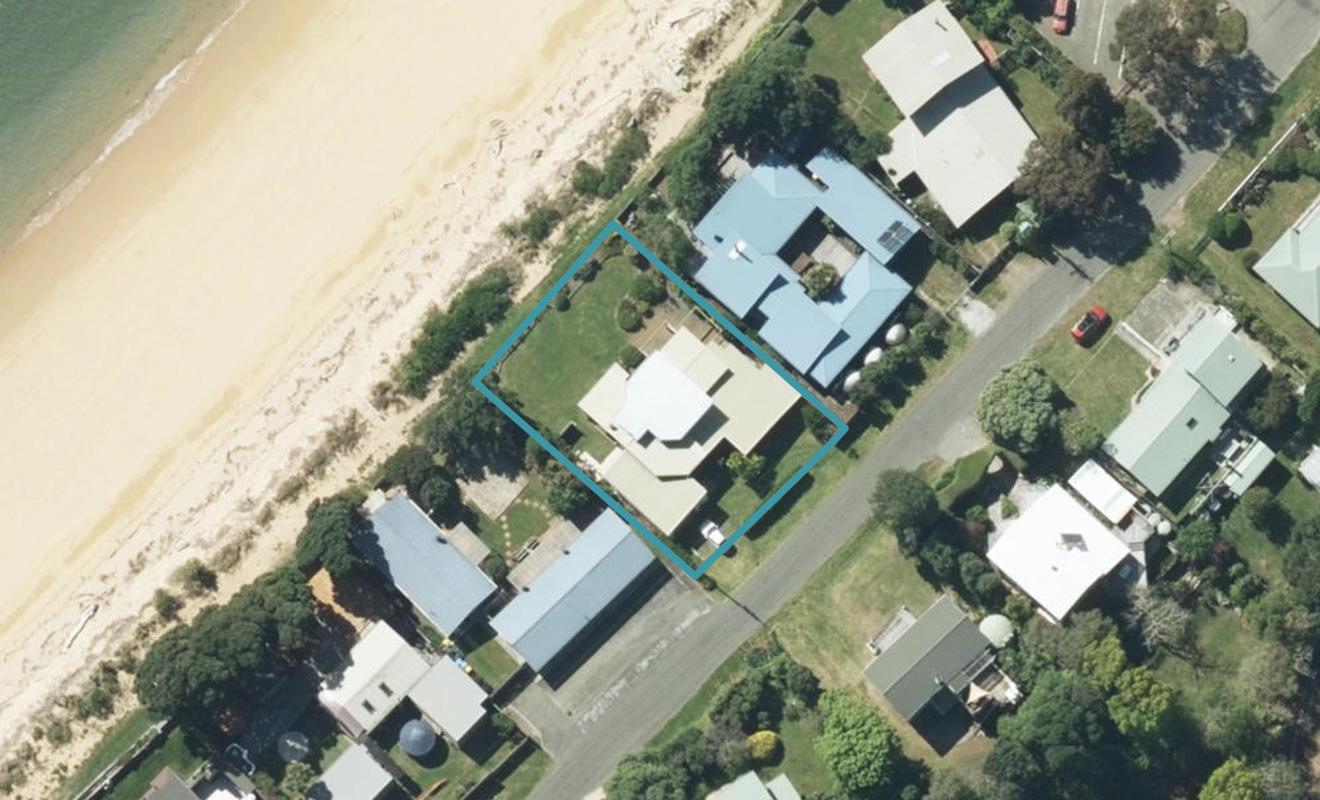 8 Peninsula Road, Tata Beach, Takaka - Carousel 1