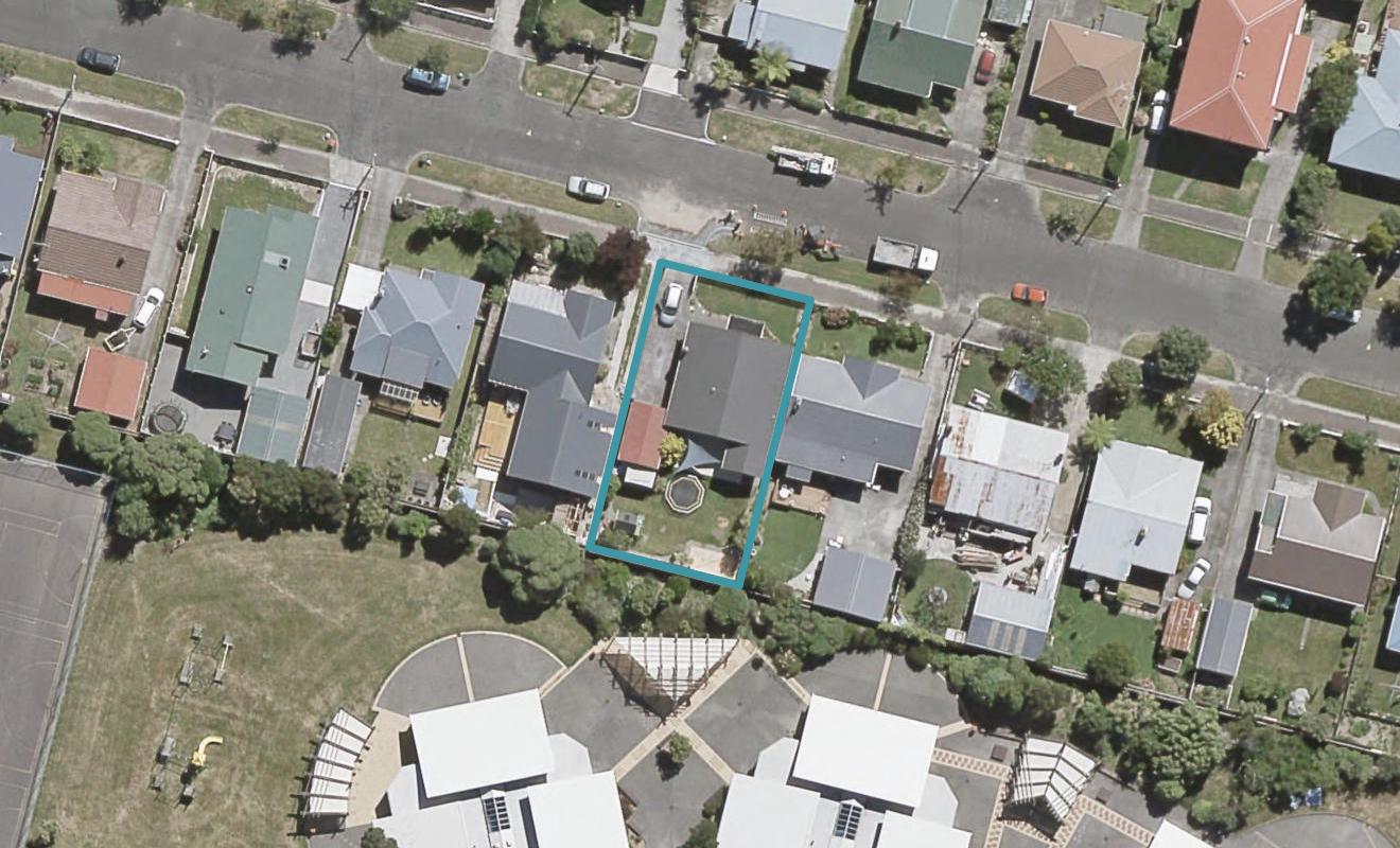 24 Hume Street, Alicetown, Lower Hutt - Carousel 1