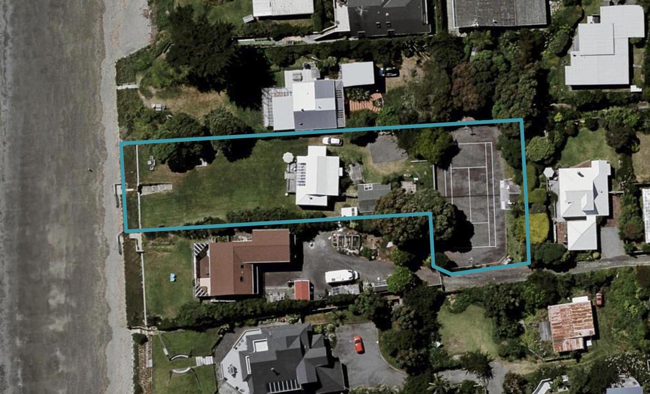 16 Newry Road, Raumati Beach, Paraparaumu - Carousel 1