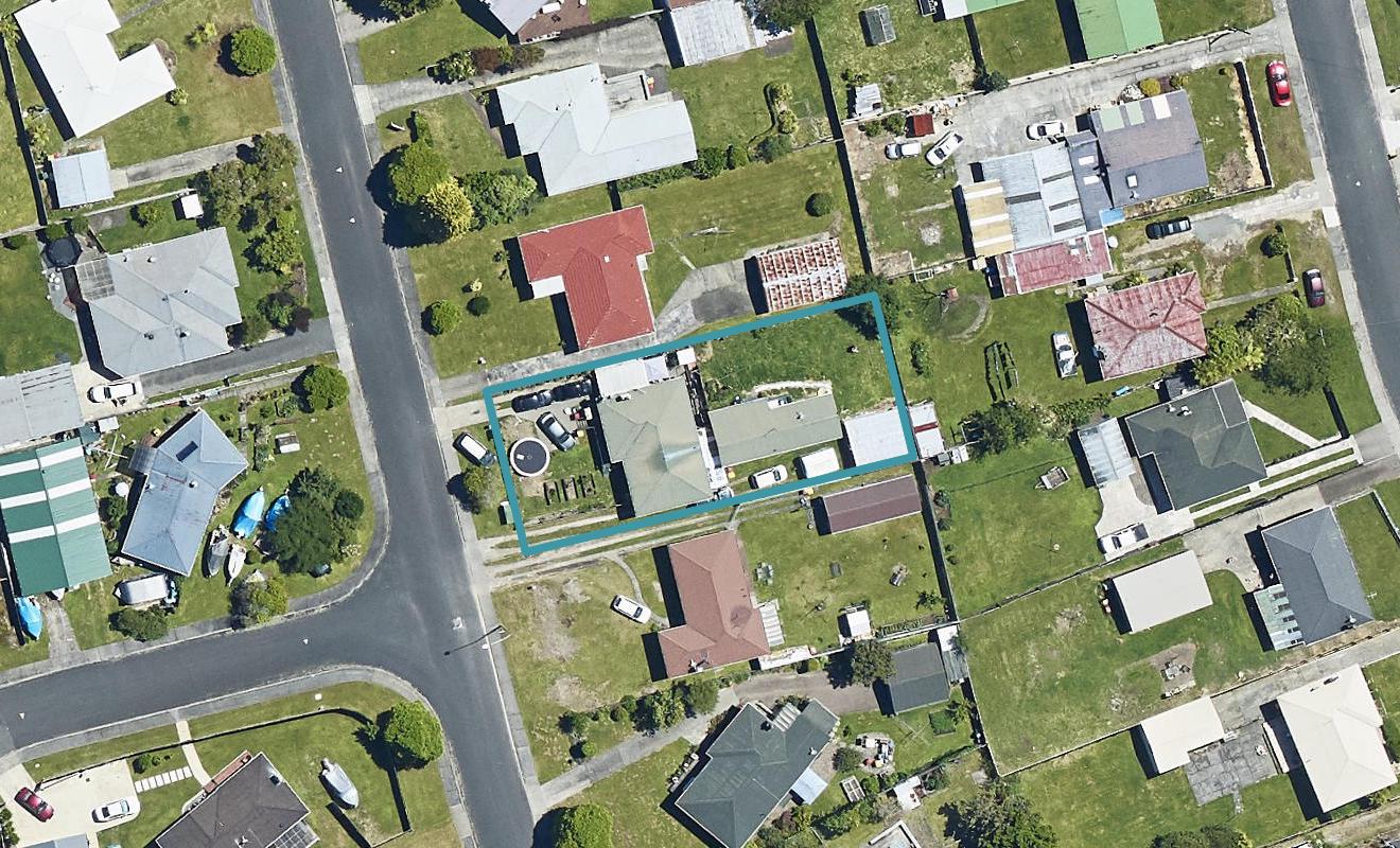 11 Clyde Street, Utuhina, Rotorua - Carousel 1