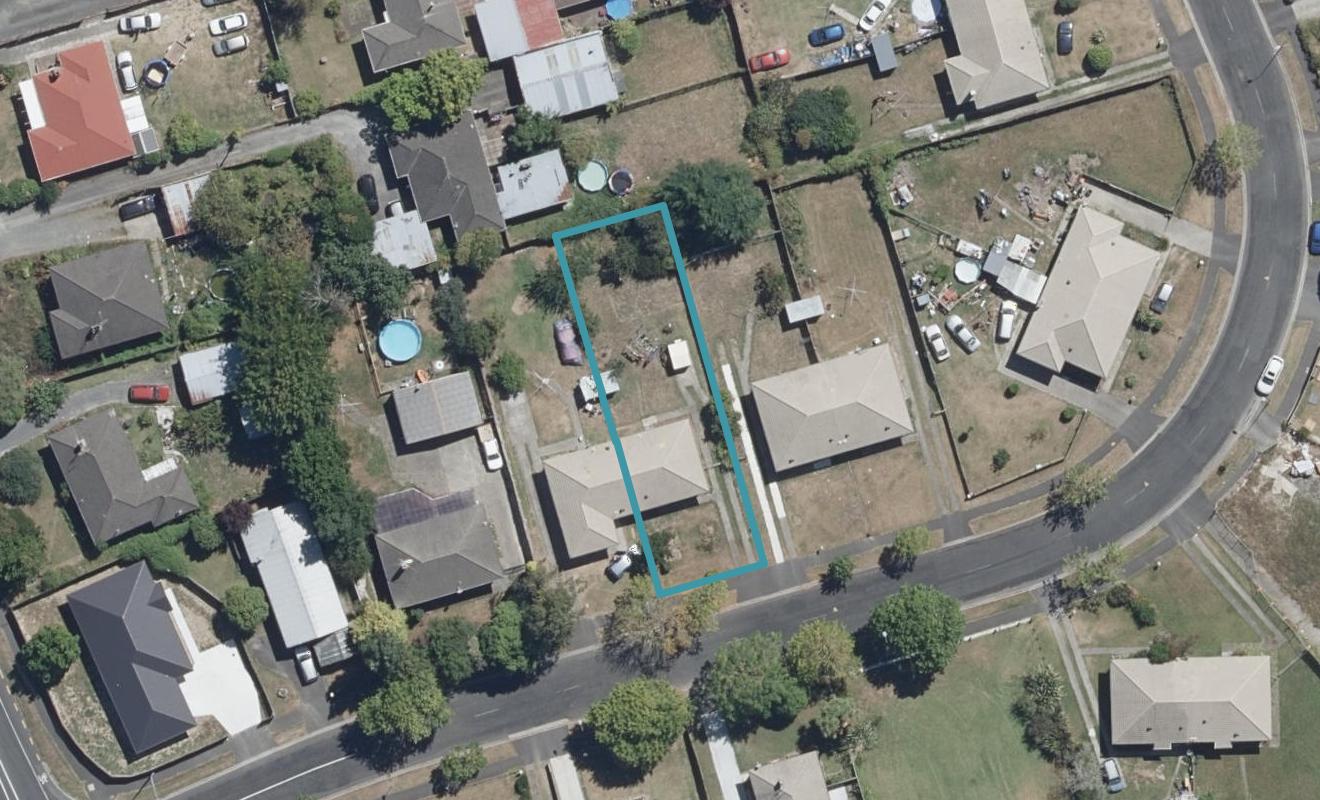 11 Sare Crescent, Fairfield, Hamilton - Carousel 1