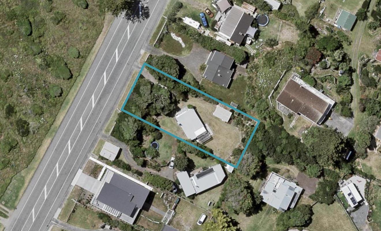 84 Marine Parade, Otaki Beach, Otaki - Carousel 1