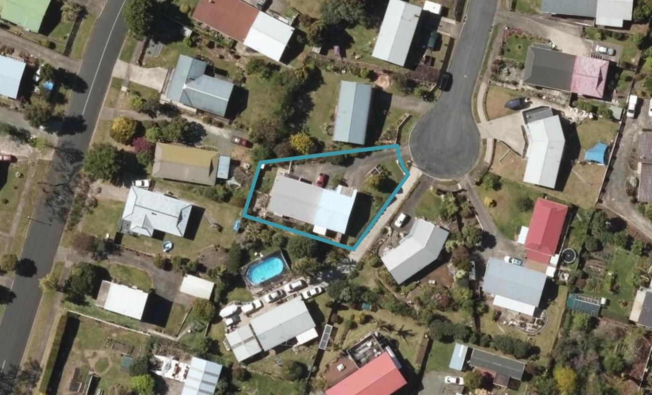 8 Robin Hood Place, Onerahi, Whangārei - Carousel 1