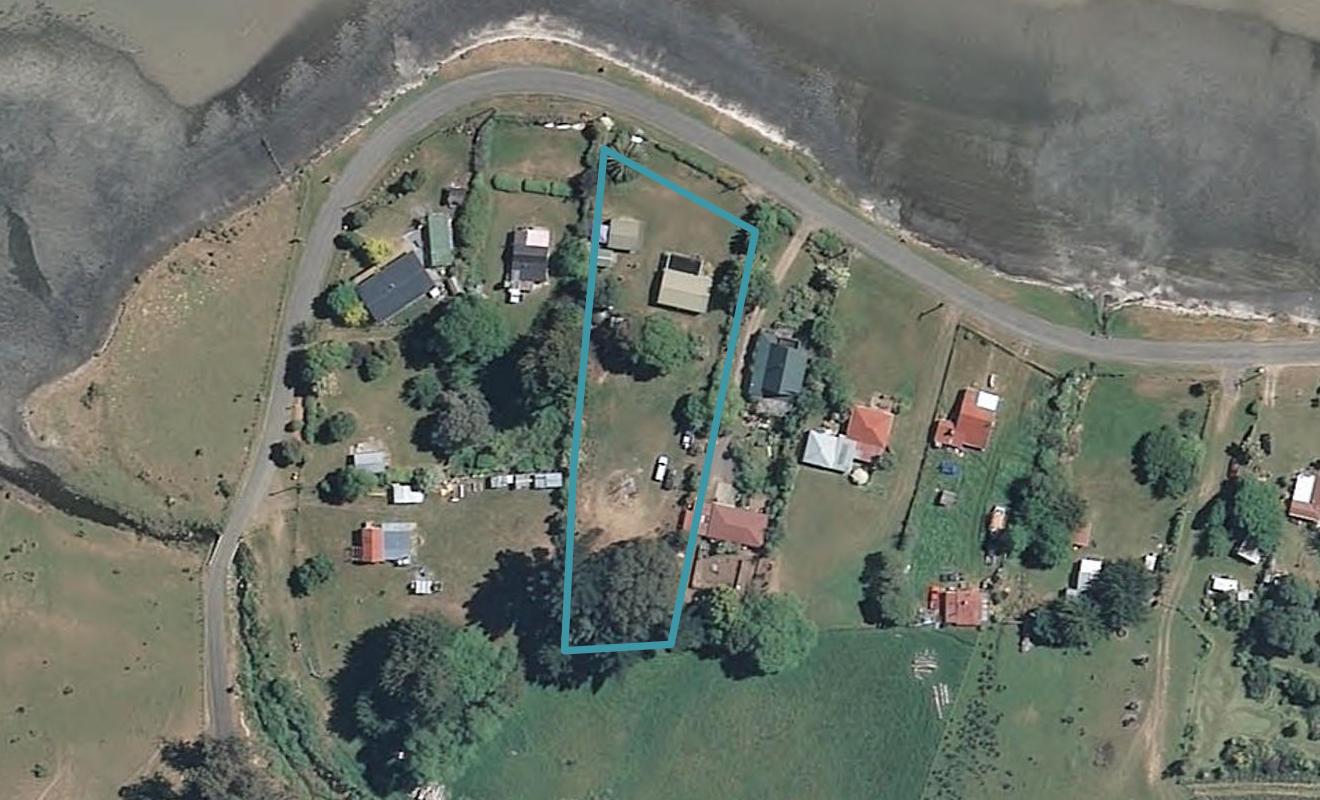 152 Pa Road, Port Levy, Diamond Harbour - Carousel 1