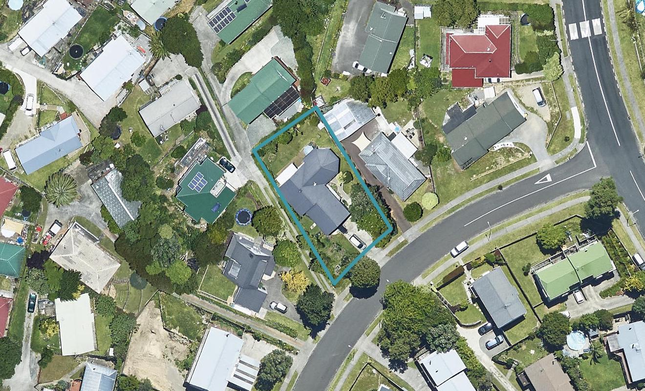 6 Pelorus Street, Welcome Bay, Tauranga - Carousel 1