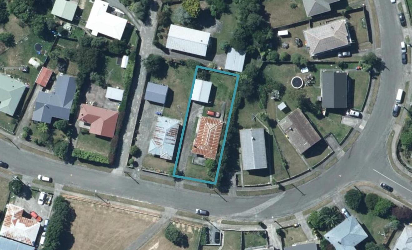 21 Cardiff Crescent, Cannons Creek, Porirua - Carousel 1