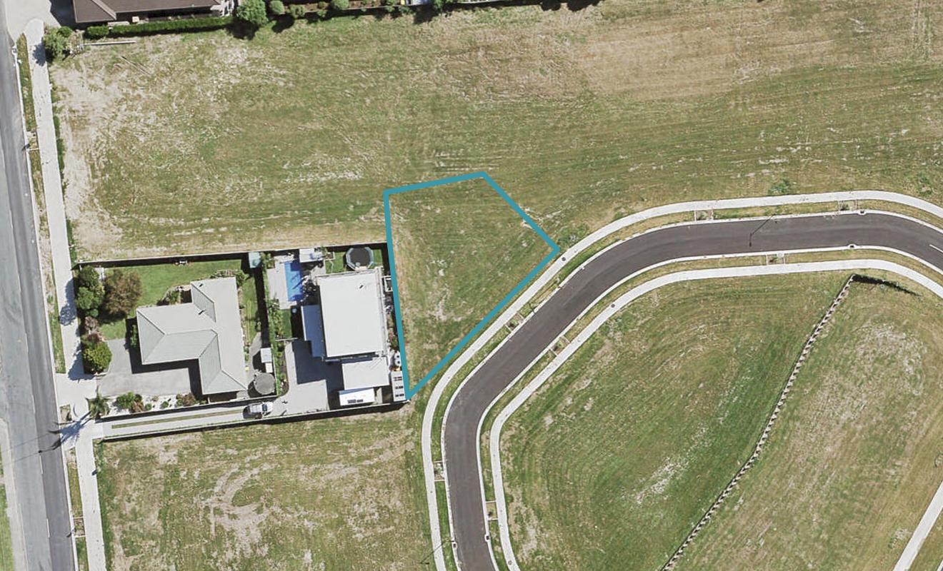 9 Gemscott Crescent, Huapai, Kumeu - Carousel 1