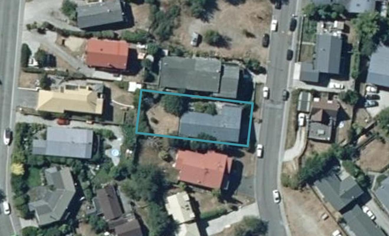 10 Avalon Crescent, Fernhill, Queenstown - Carousel 1