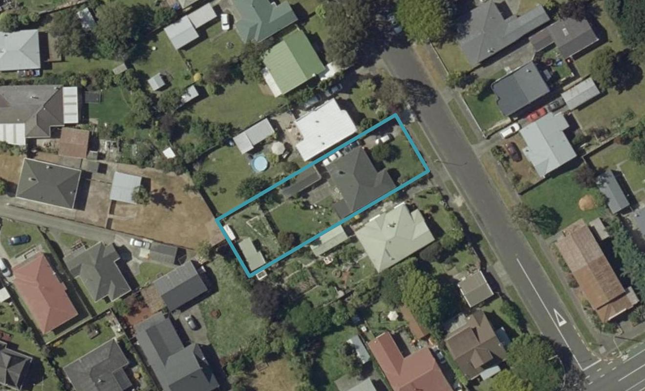 42 Thomson Street, West End, Palmerston North - Carousel 1